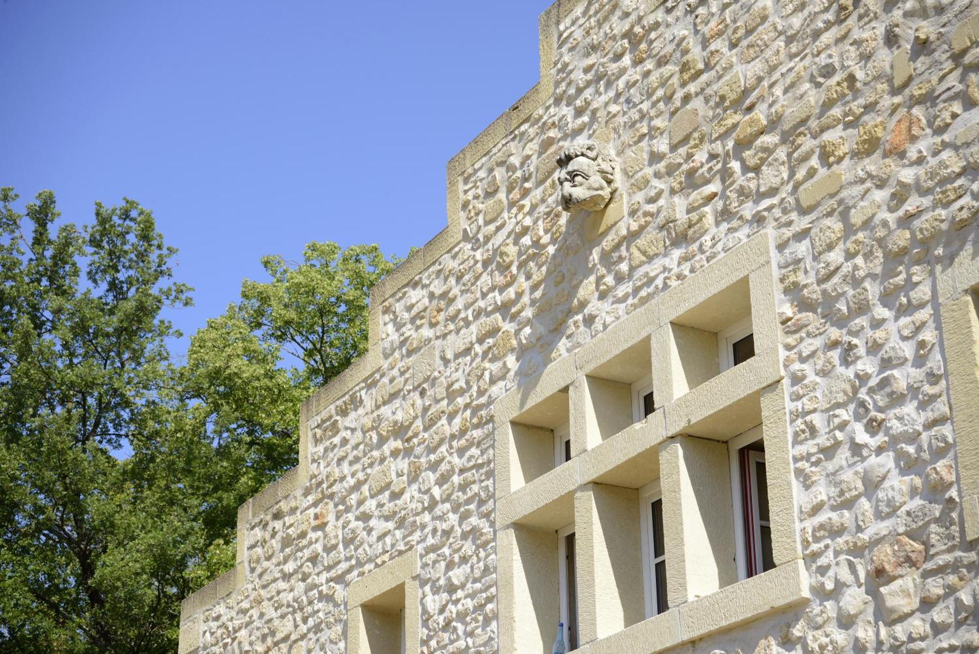 Hotel Chateau De Pondres Villevieille Exterior foto